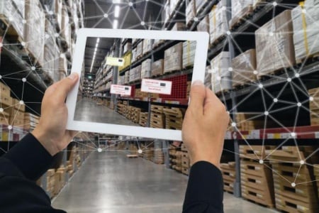 Pr&eacute;paration de commandes &agrave; Fretin, d&eacute;buter sa carri&egrave;re